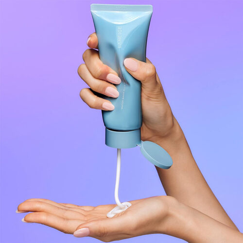 laneige-water-bank-blue-cleansing-foam-4